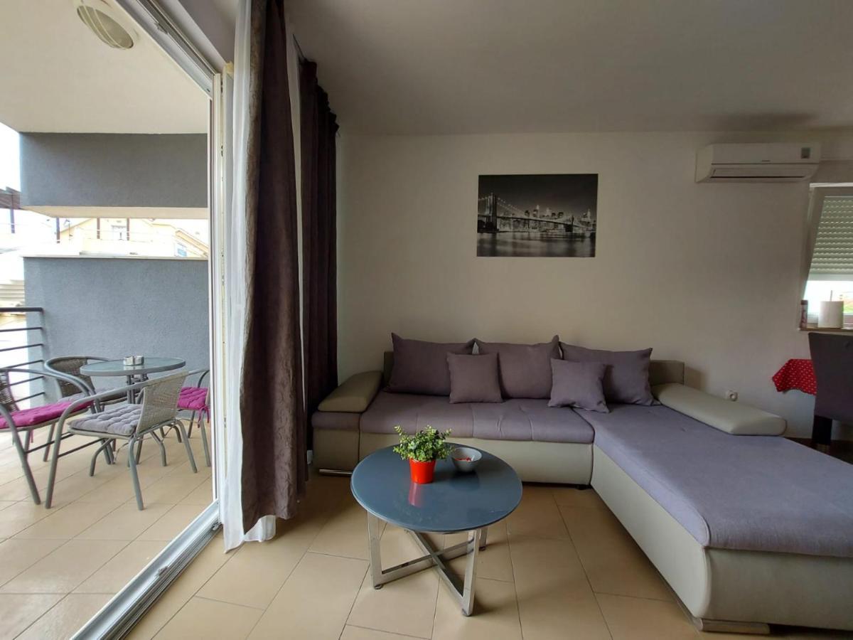 Luciano Apartment 扎达尔 外观 照片